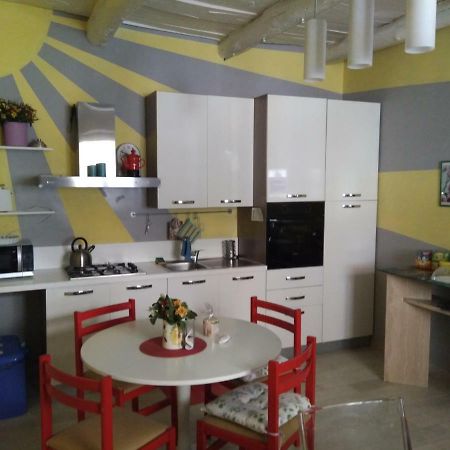 لاميزيا تيرمي B&B Parva Domus المظهر الخارجي الصورة